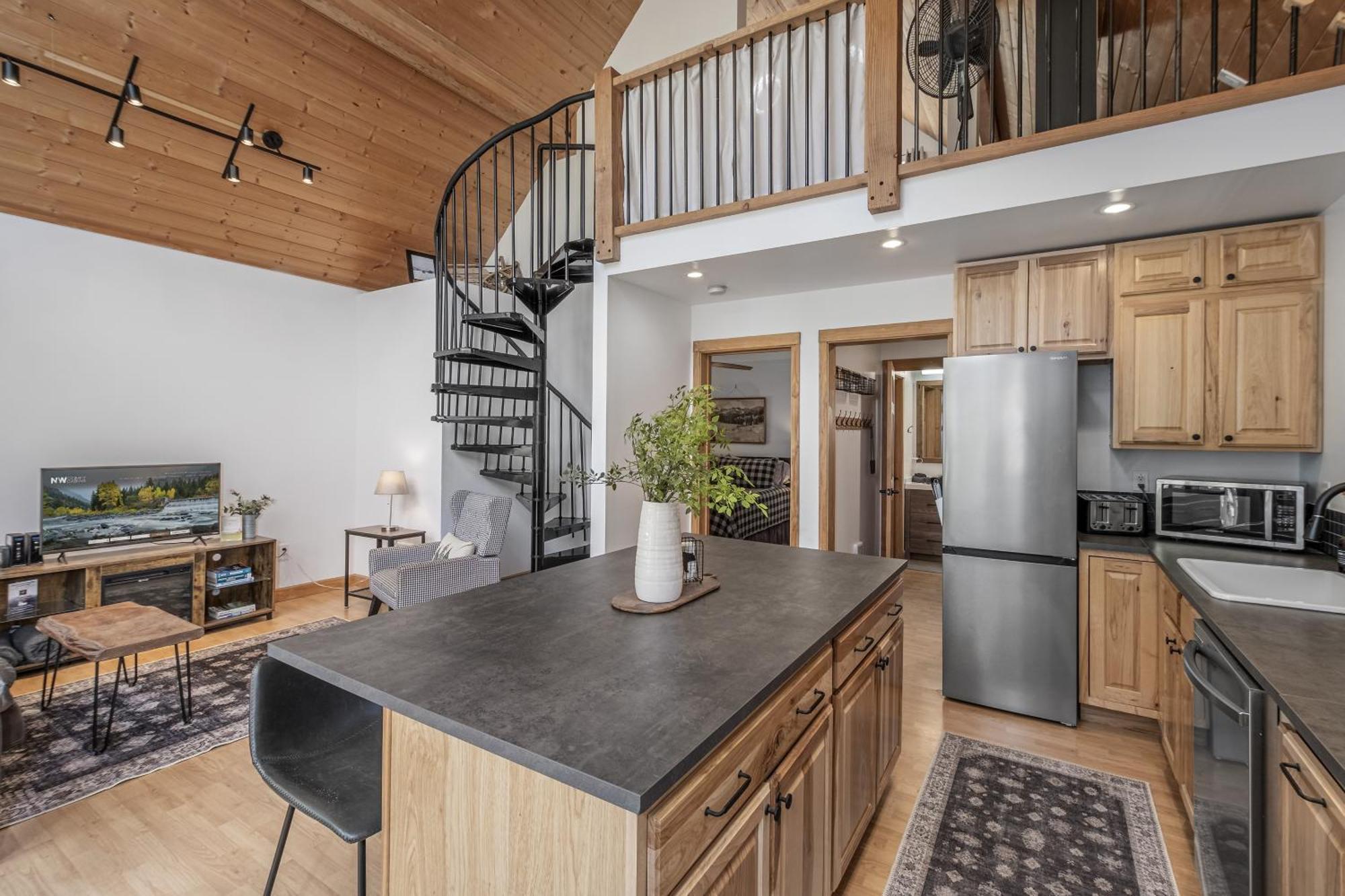 Raven Haven Lodge By Nw Comfy Cabins ليفينورث المظهر الخارجي الصورة